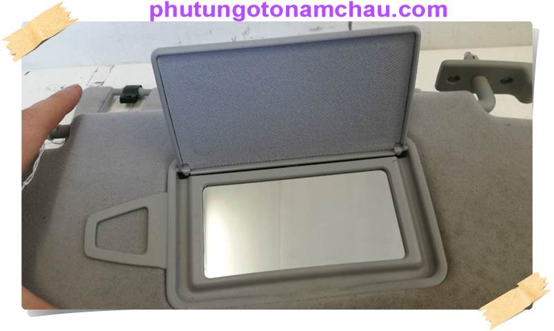 Chắn Nắng Bên Phụ Mercedes E320 E350 E500 E550 - A2118100410 2118100410 (5)