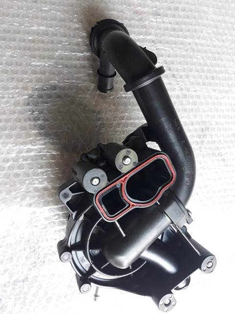 Bơm Nước A6512002100 (5)