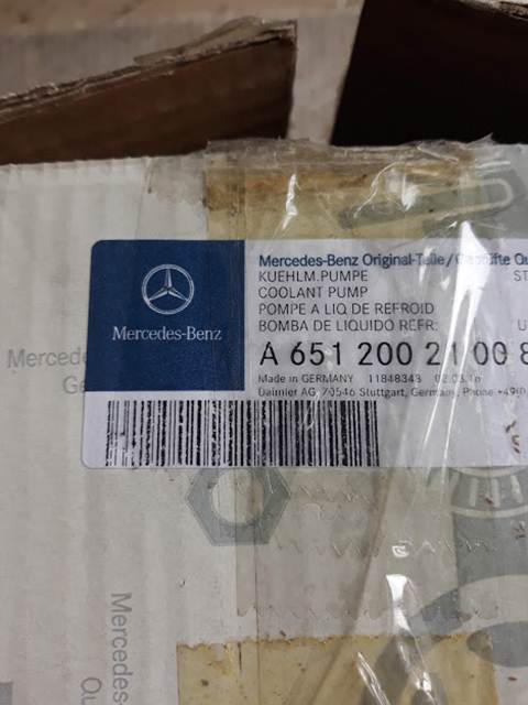 Bơm Nước A6512002100 (8)