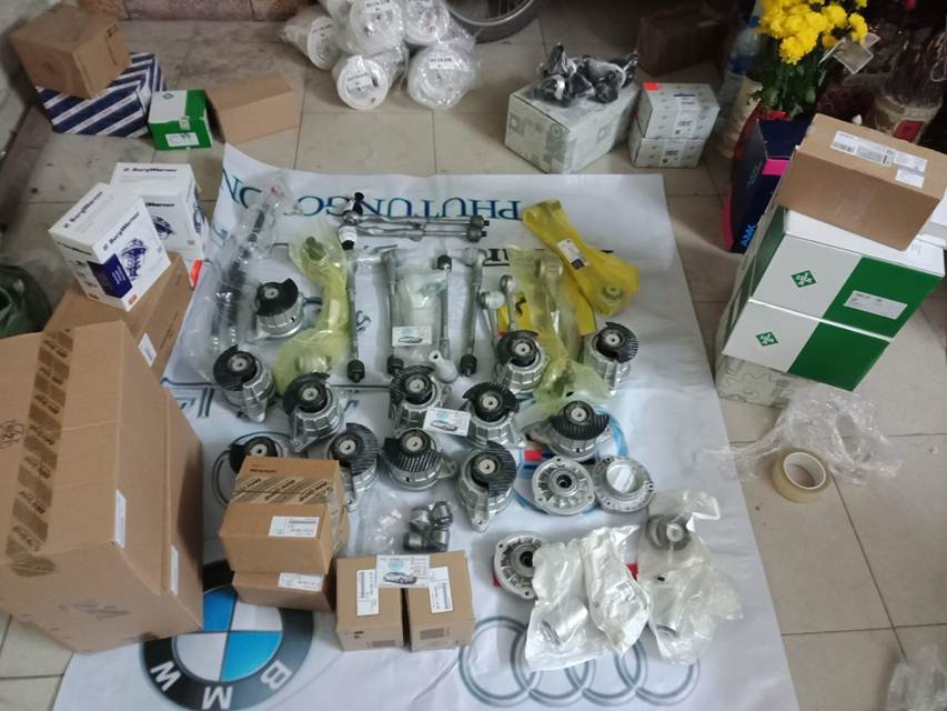 Bộ đồ Gầm BMW + Mercedes-benz (7)