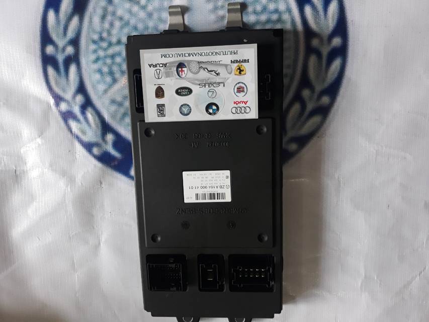 Hộp Sam Trước A1649004101 (1)