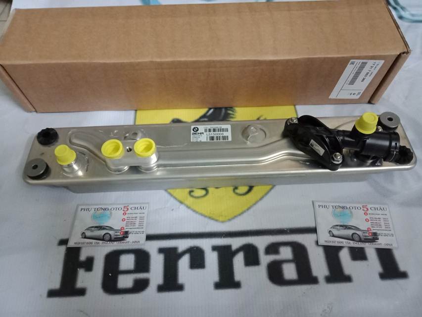 Két Làm Mát Dàu Số BMW 17217553389 (1)