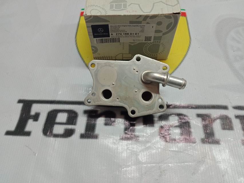 Két Làm Mát Dầu Máy A2741880101 Mercedes (2)