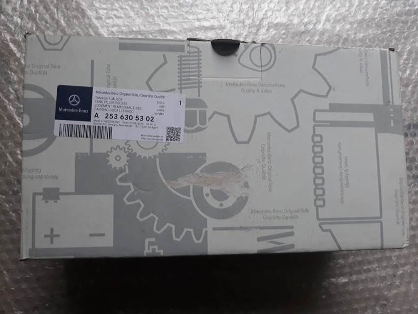 Nắp đạy Bình Xăng A2536305302 (2)