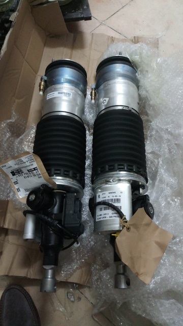 Giảm Xóc Rolls Royce (2)