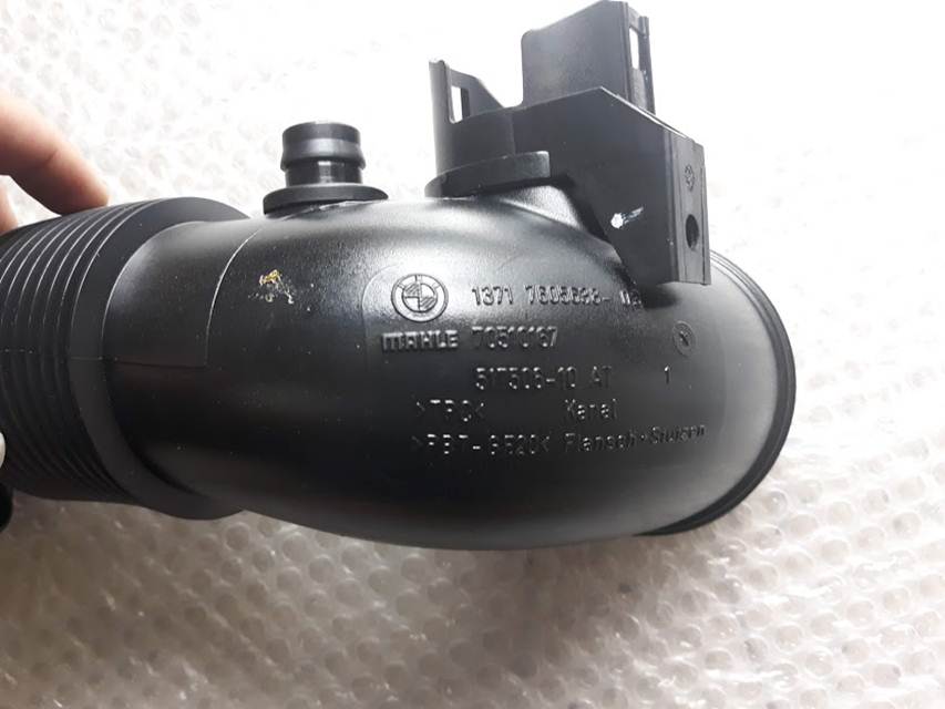 Ống Gió Cổ Hút 520 F10 13717605638 (1)