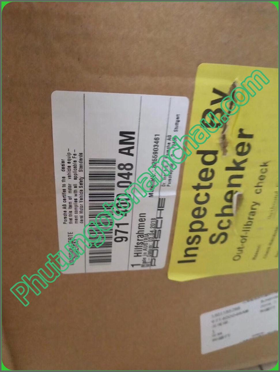 971400048AM GIÁ ĐỠ BỆ MÁY PORSCHE PANAMERA 2017-2018 971400048AM