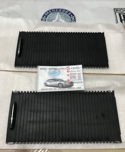 Nắp-đậy-khay-đựng-đồ-Mercedes-W204-A2046807607