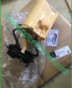 Bơm Xăng Mercedes M447