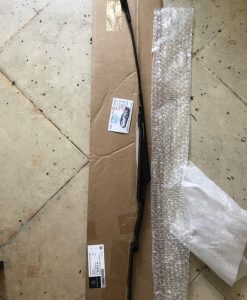 Cần Gạt Mưa Trước RH Mercedes GL500 A1648200444