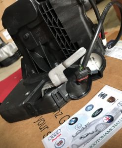 Khóa Cửa Trước Trái Mercedes C200 A2037200135