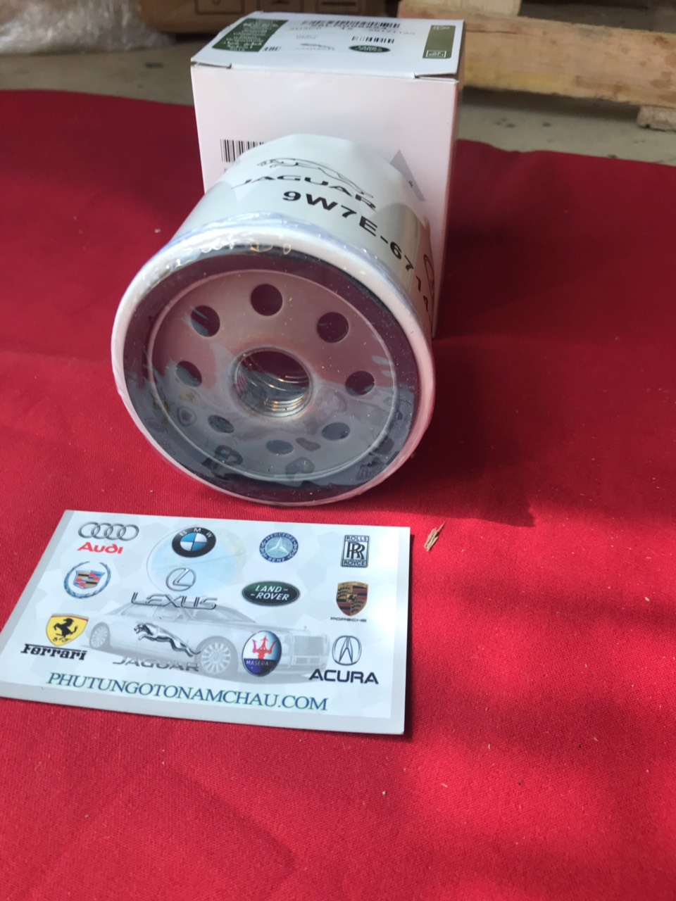 Lọc Dầu Máy Land Rover Range Rover Discovery Sport 2.0 16V LR096524