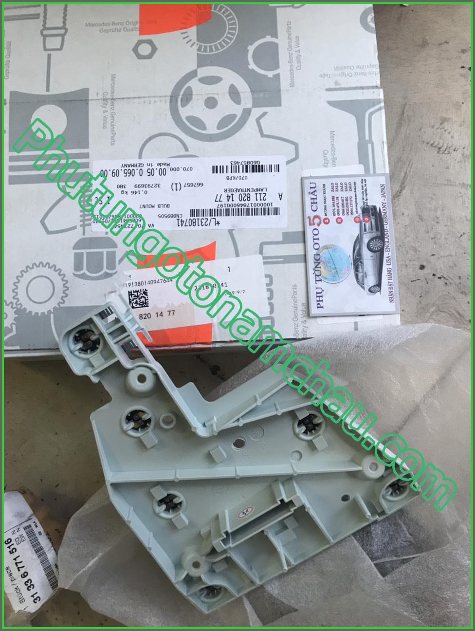 Vỉ điện đèn Hậu Phải Mercedes A2118201477