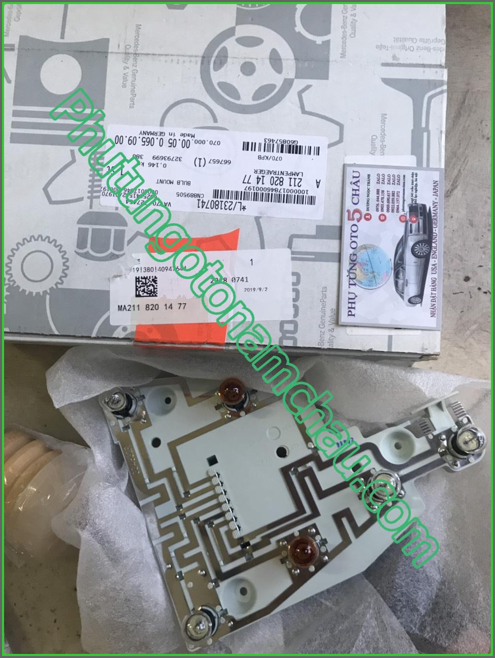 Vỉ điện đèn Hậu Phải Mercedes E200 A2118201477