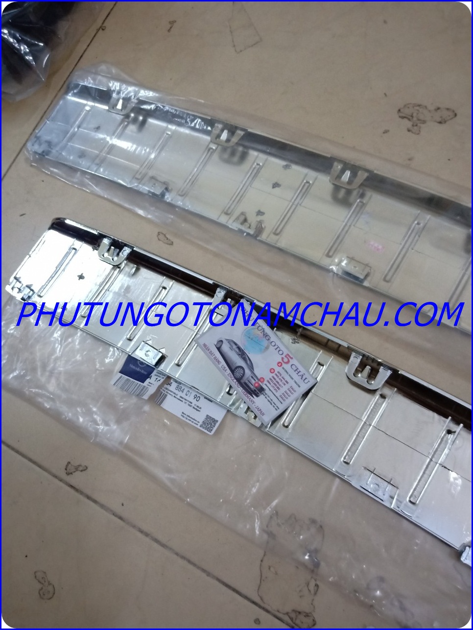 Bậc Bước Cốp Mercedes A1648840190