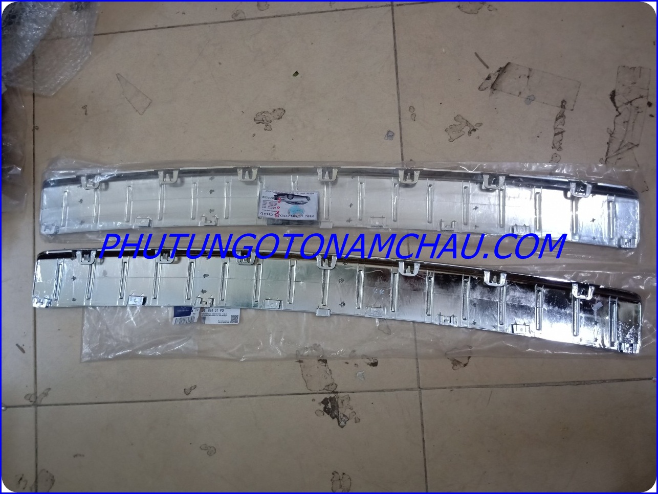 Bậc Bước Cốp Mercedes GL450 A1648840190