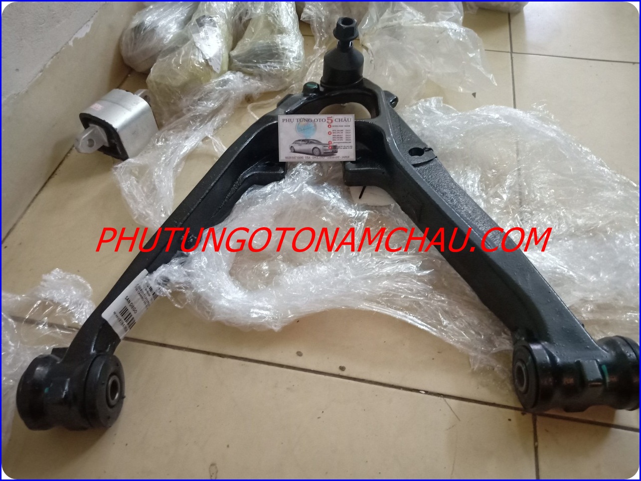 Càng A Dưới LH Cadillac Escalade 20869201