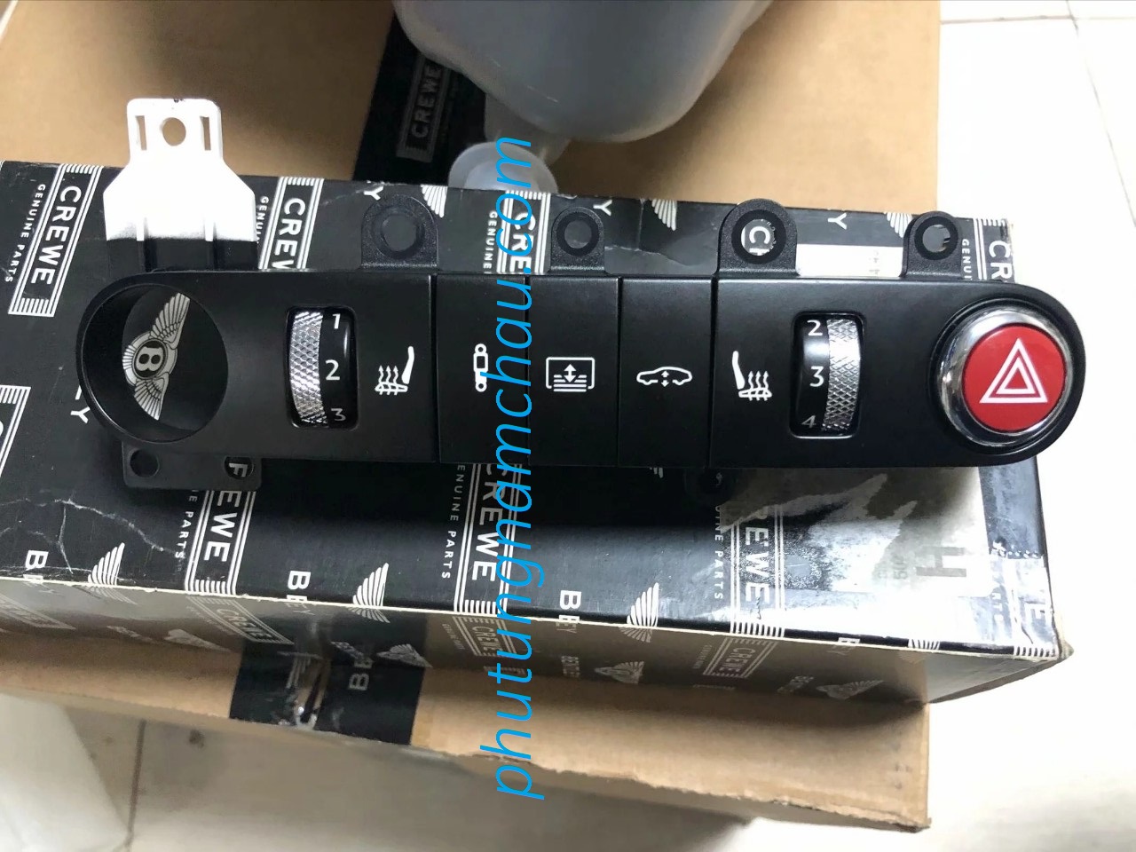 Eeb049eaf78f0dd1549e