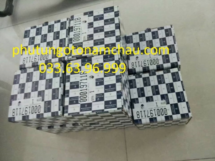 000197118 Bi May ơ Trước Maserati Granturismo (2)