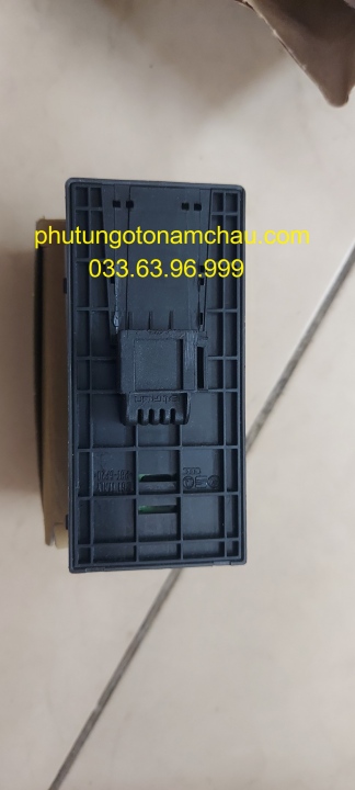 8E0959851D Công Tắc Kính Tổng Audi A6 (2)
