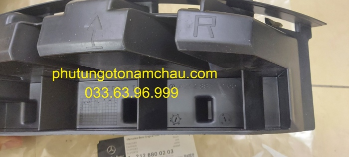 A2128800103 A2128800203 Xương Nhựa Bắt Cản Sau Merc W212 (5)