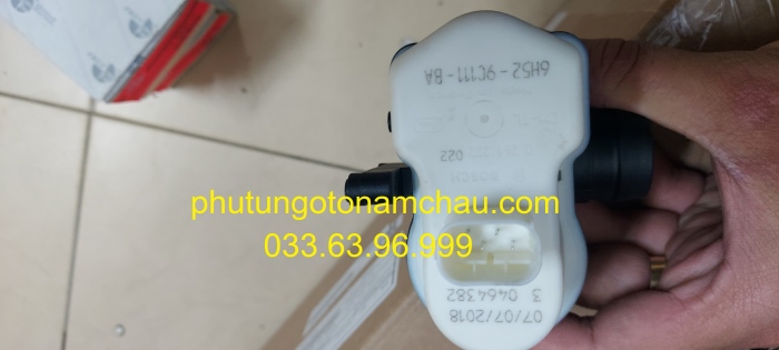 C2844358 Van Hơi Xăng Thừa Jaguar Land Rover (1)