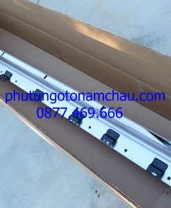 2007-2012 Mercedes GL Series W164 Left Step Footboard Carrier A 1646900110 OEM_result