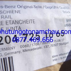 2008-2014 Mercedes Benz C250 Front Right Door Belt Molding A2047251665 OEM A14_result