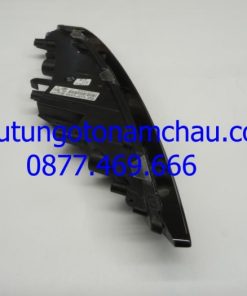 Porsche Macan Front Left Additional Light Lamp HELLA 95B941181A OEM A15_result