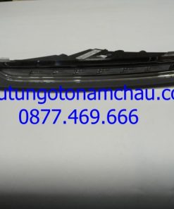 Porsche Macan Front Left Additional Light Lamp HELLA 95B941181A OEM A1_result