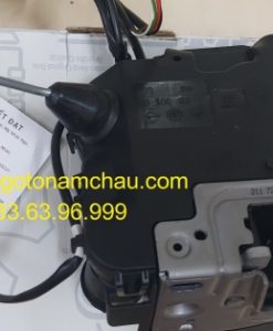 A2117200335 Khóa Cửa Trước Trái W211 (3)
