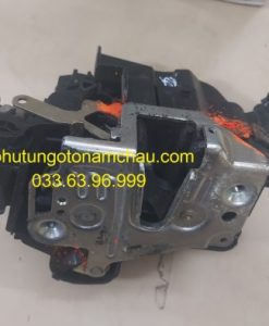 A2027203535 Khoá Cửa Trước Trái Mercedes-Benz W202 (3)