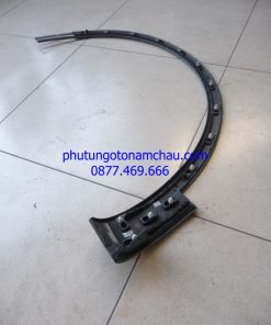 Bentley Bentayga Front Right RH Wheel Fender Flare Molding 36A853718 OEM4_result