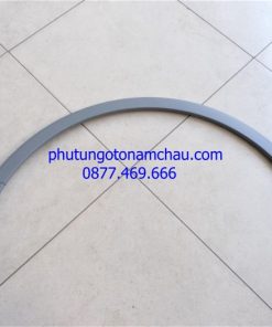 Bentley Bentayga Front Right RH Wheel Fender Flare Molding 36A853718 OEM_result