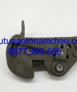 Cadillac Escalade, Chevrolet Suburban Rear Seat-Catch 15804397 OEM A15_result