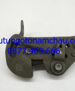 Cadillac Escalade, Chevrolet Suburban Rear Seat-Catch 15804397 OEM A15_result