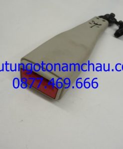 Cadillac XTS Front Right Seat Belt-Buckle Receptacle 19300620 OEM A12_result