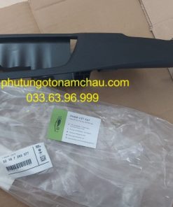 52107293577 Ốp Nhựa Ghế Trước BMW (1)