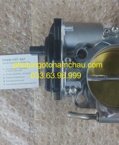 LR035563 Bướn Ga Land Rover (2)
