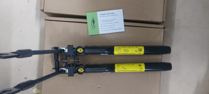 YL002623ZD YL002624ZD Tay Bắt Dây đai An Toàn Trước Peugeot (2)