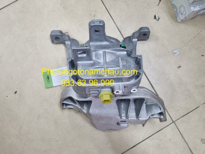 A2472402800 Cao Su Chân Máy Phải W177 (2)