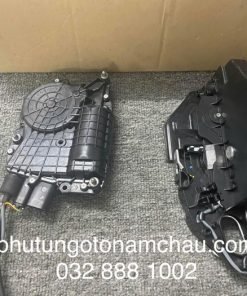 51217148476 Khóa Liền Hít Cửa Trước Phải BMW1